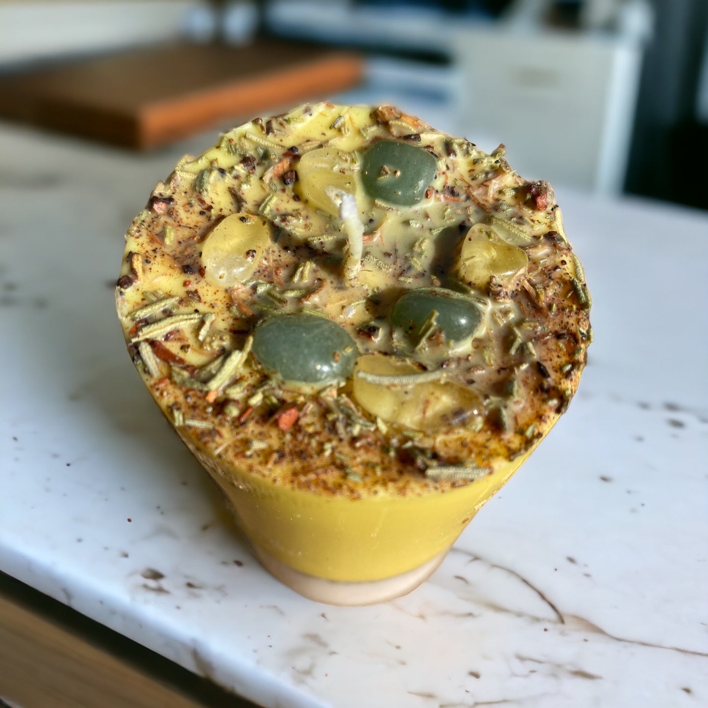 Enhance Creativity Candle | Handmade Rosemary & White Tea Crystal Candle – Nibiru Beauty